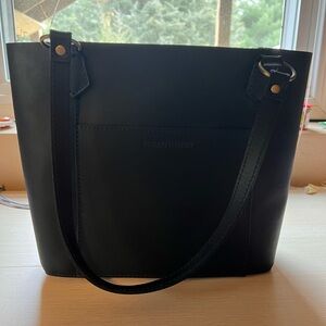 Portland Leather Market Tote in Black